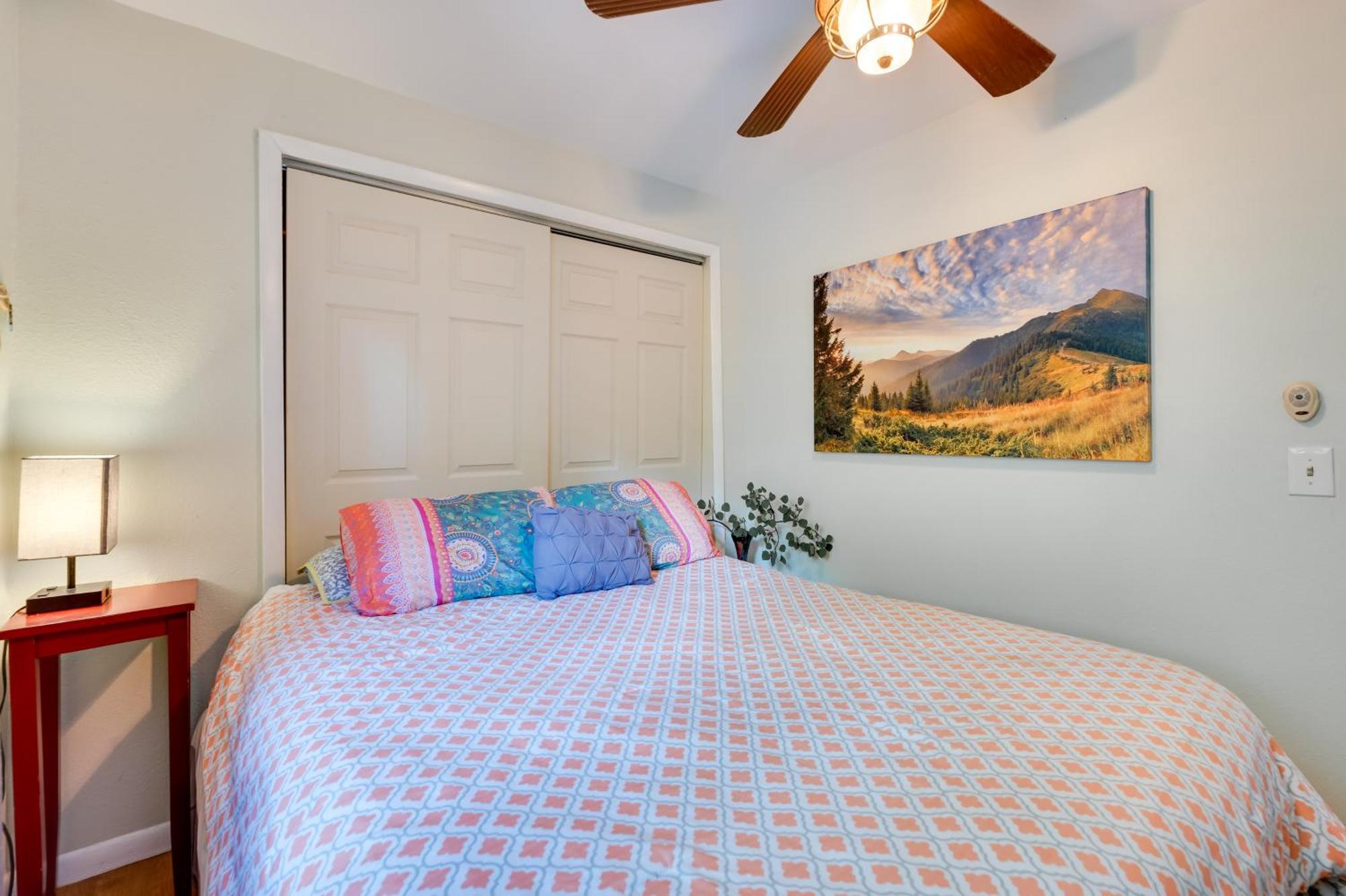 Stunning Golden Home With Deck About 35 Mi To Denver! Экстерьер фото