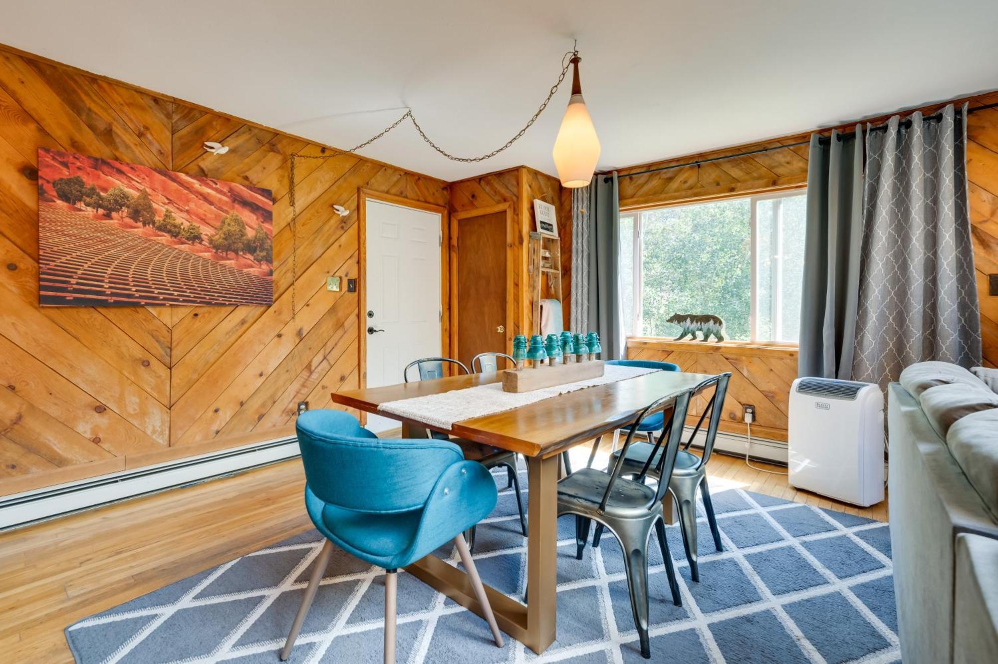 Stunning Golden Home With Deck About 35 Mi To Denver! Экстерьер фото